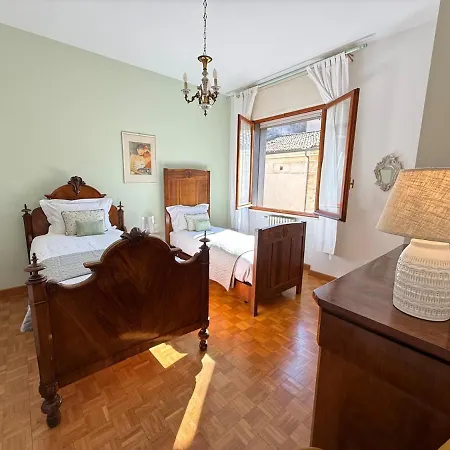 L' Atelier Sui Tetti 파엔차